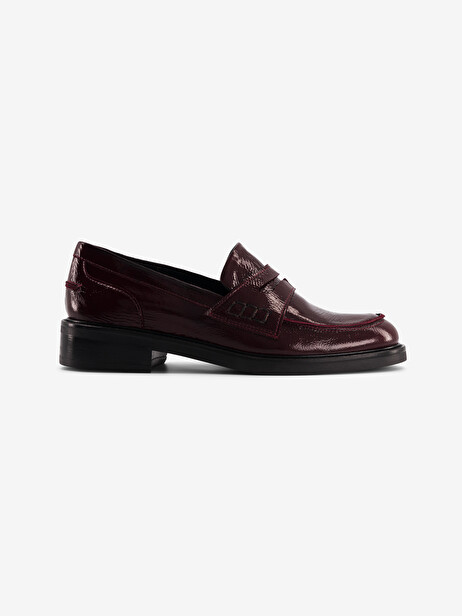 CRINKLED PATENT LEATHER LOAFERS -  Aubergine , Archives Bensimon