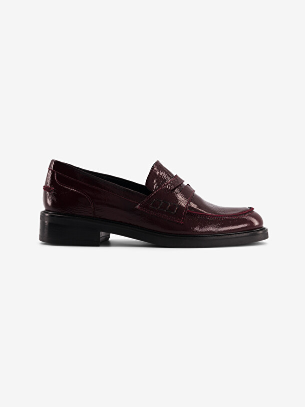 CRINKLED PATENT LEATHER LOAFERS - Aubergine , Ready-to-wear Bensimon
