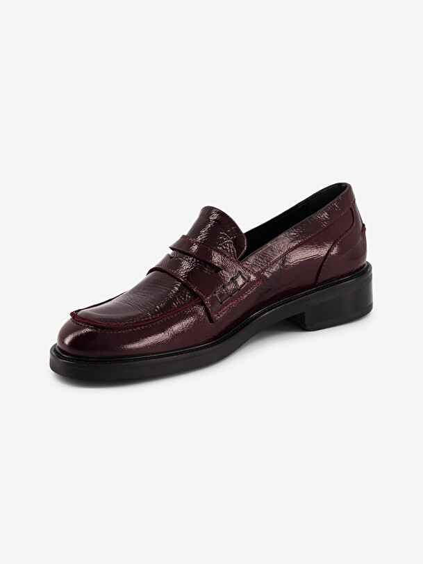 CRINKLED PATENT LEATHER LOAFERS - Aubergine , Ready-to-wear Bensimon