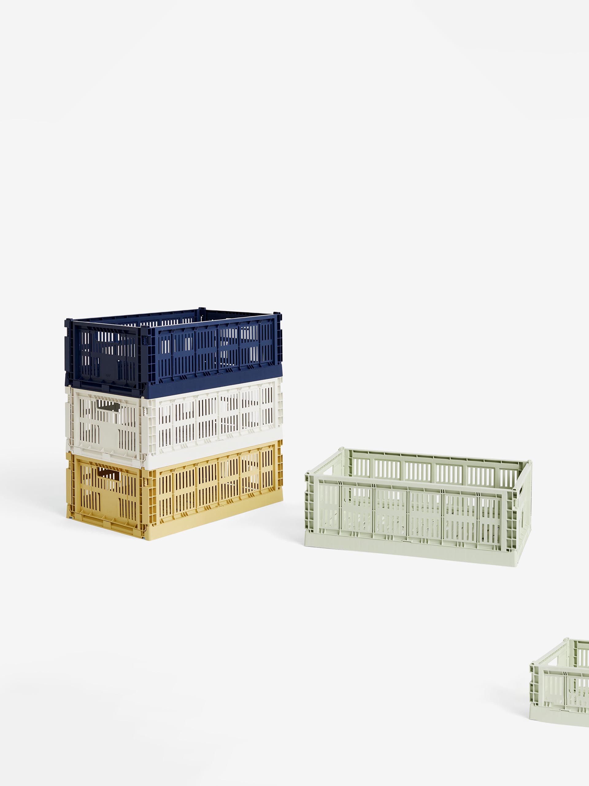 PANIER COLOUR CRATE M POLYPROPYLENE RECYCLE MARINE - Hay -  Marine , Home design Bensimon
