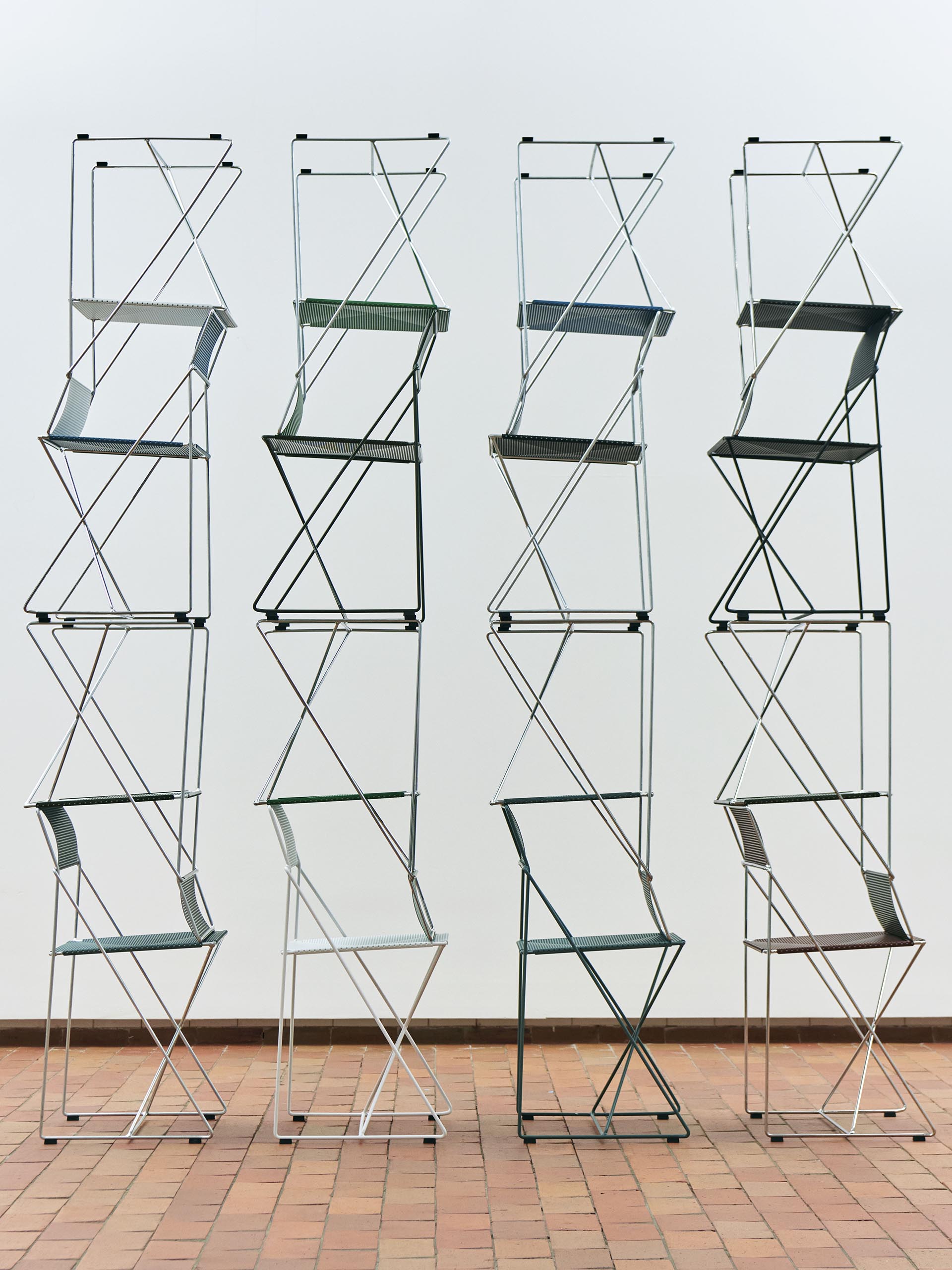 CHAISE X-LINE BORDEAUX - Hay -  Bordeaux , Home design Bensimon