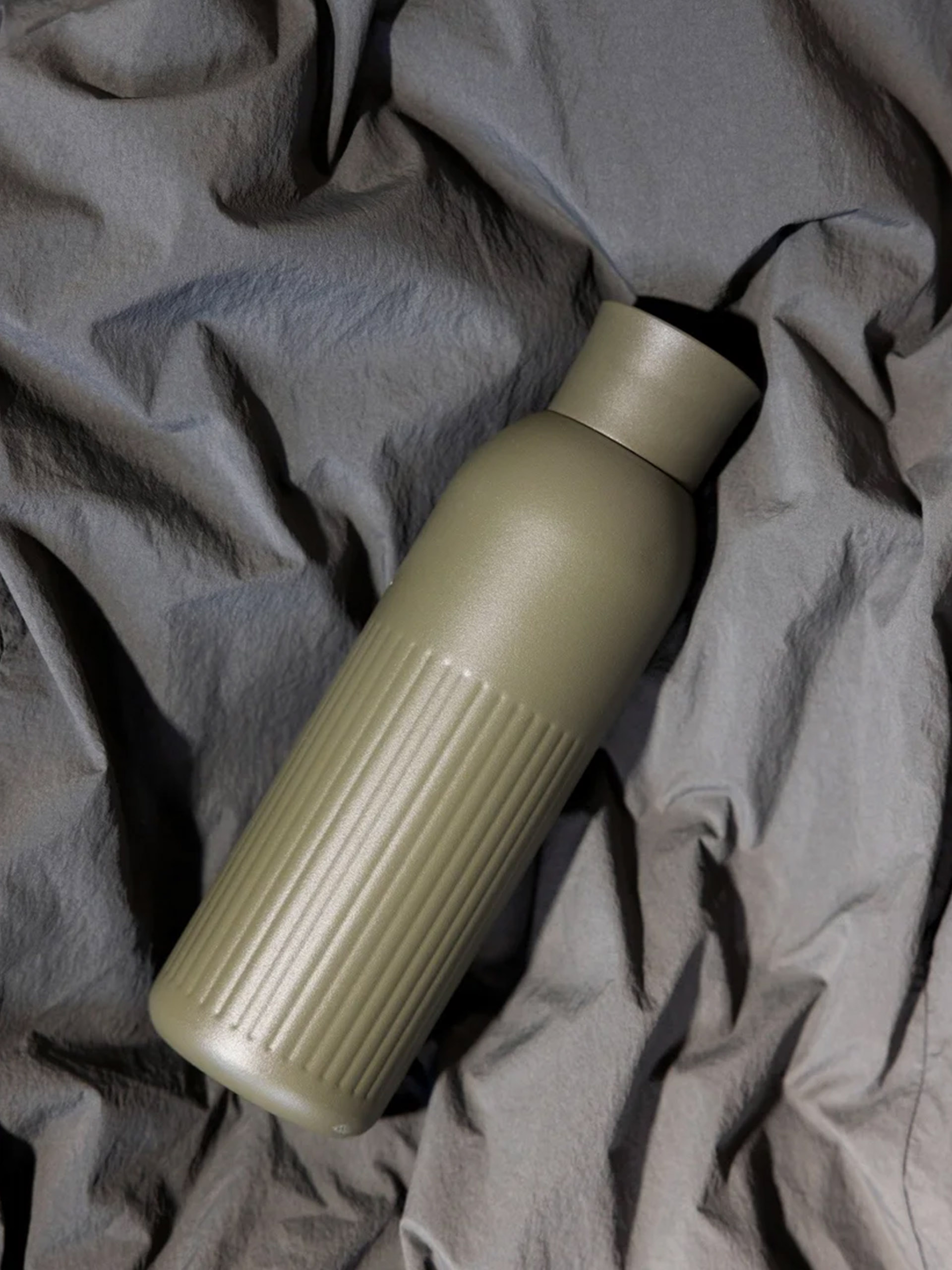TEKLA THERMAL BOTTLE PUSH - SAGAFORMS -  Green , Home design Bensimon
