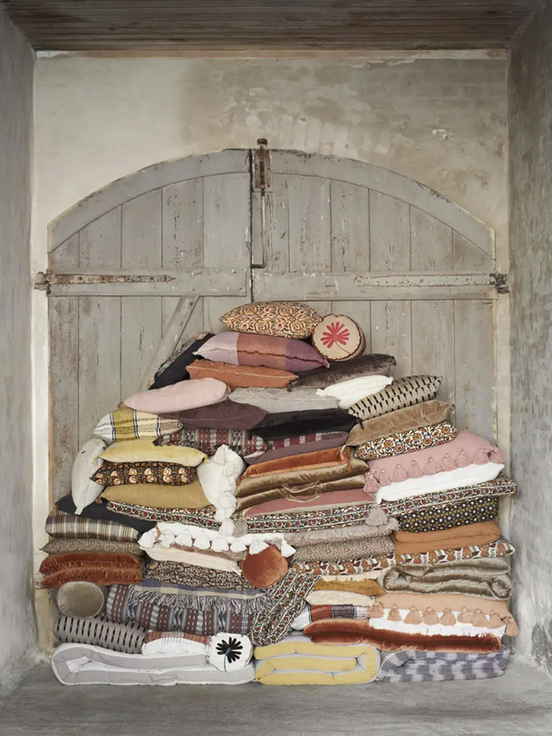 COUSSIN PRINT SABLE 50x50 - MME STOLTZ - Sand , Home design Bensimon